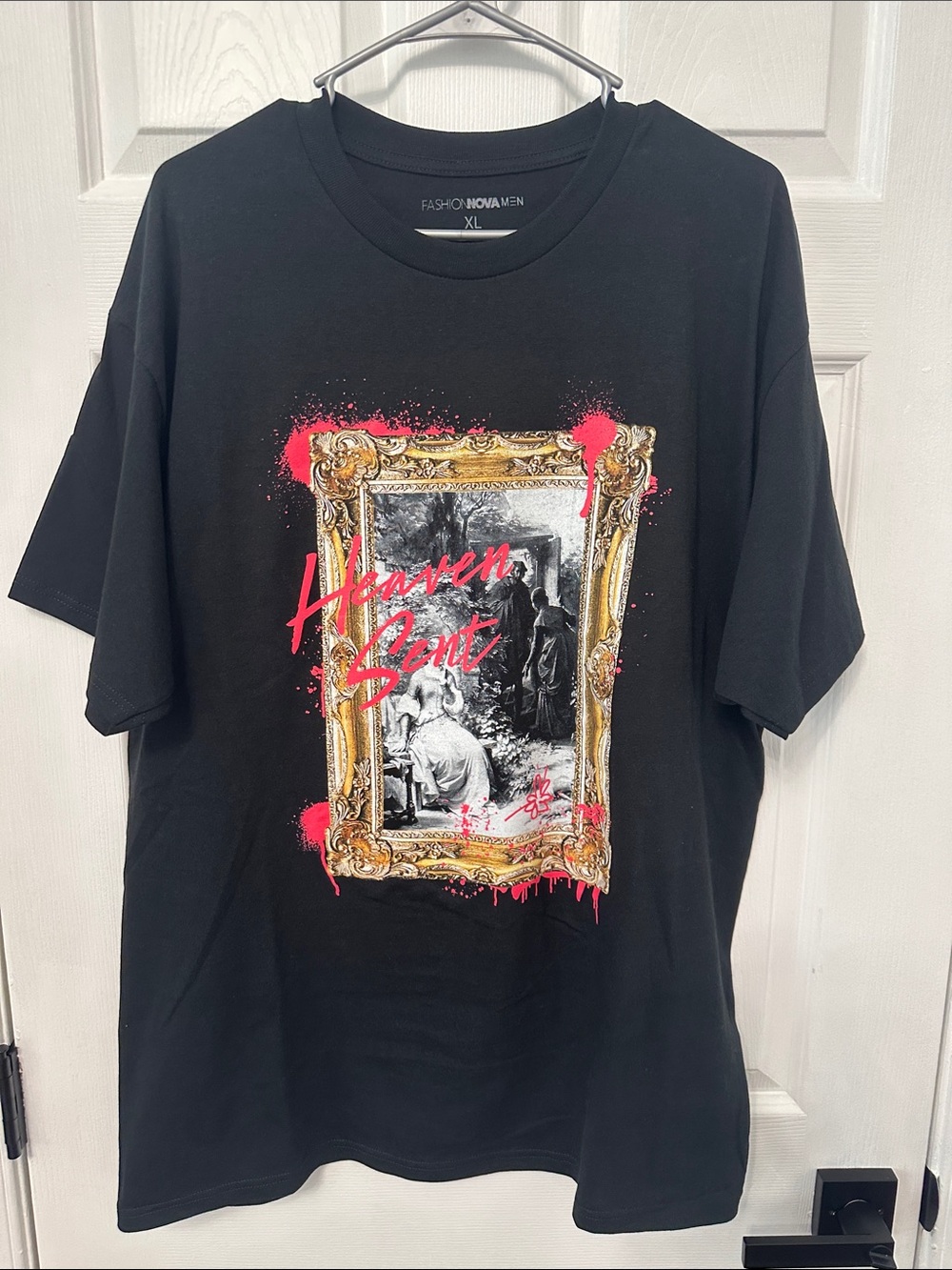 Fashion Nova Black Graphic Tee with Pink and Gold Frame